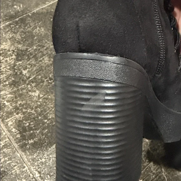 Cape Robbin Black Felicia Western Style Faux Suede Boots 6 - Picture 7 of 7